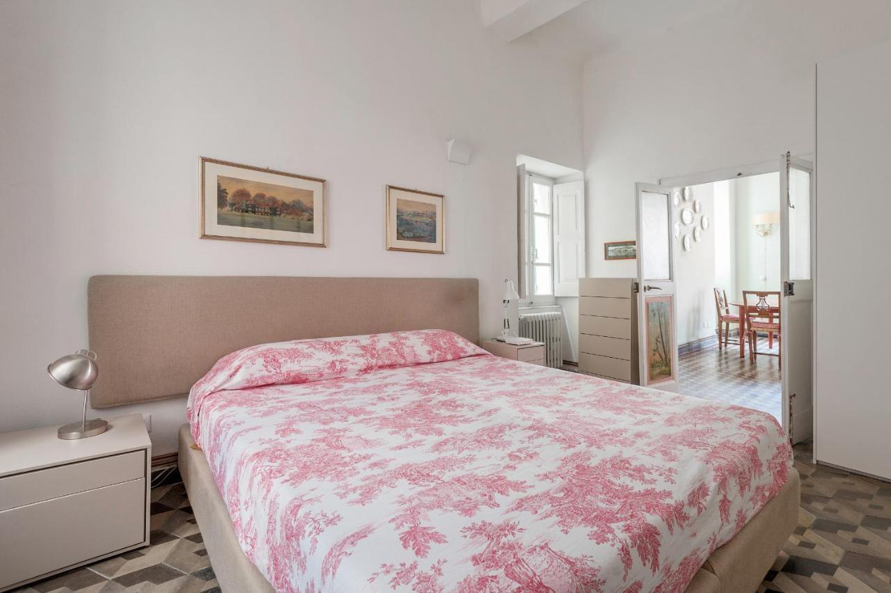 ורנאצה Marina Apartment, Unique, Authentic, Beachfront, 2 Aircondo Bdr , 2Bht, Easy To Train Or From Private Parking מראה חיצוני תמונה