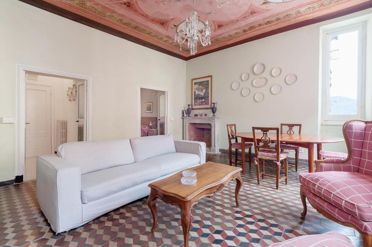 ורנאצה Marina Apartment, Unique, Authentic, Beachfront, 2 Aircondo Bdr , 2Bht, Easy To Train Or From Private Parking מראה חיצוני תמונה