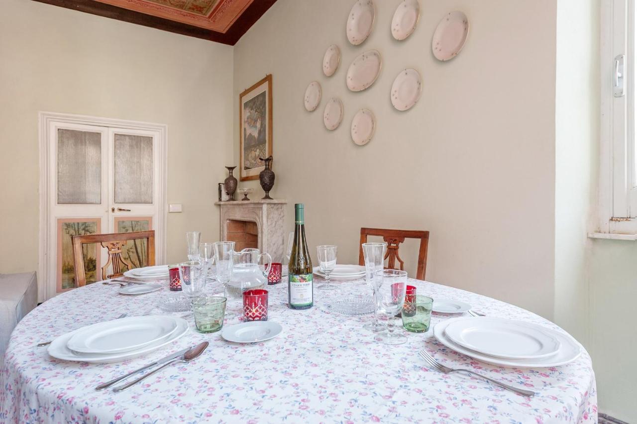 ורנאצה Marina Apartment, Unique, Authentic, Beachfront, 2 Aircondo Bdr , 2Bht, Easy To Train Or From Private Parking מראה חיצוני תמונה